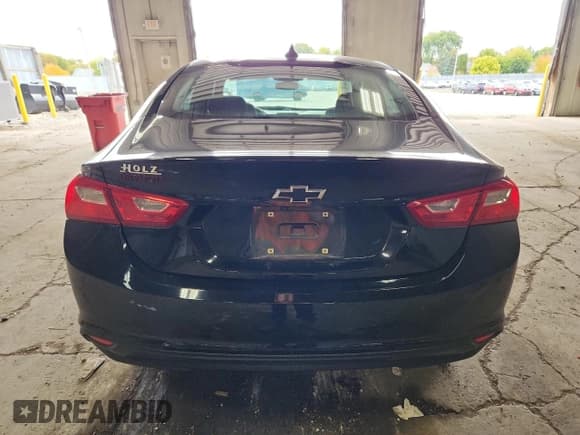 ✅ 2018 Chevrolet Malibu LT • VIN: 1G1ZD5ST8JF279964 • Lot: 86727505. Listed on Copart with 81,324 mi. Free auction sales archive from the USA and detailed vehicle history report at DreamBid. Image 6.