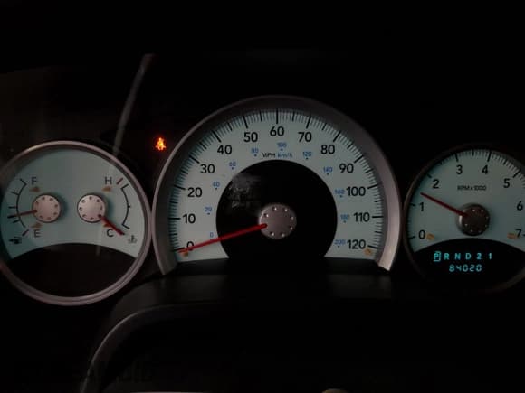 ✅ 2008 Dodge Dakota Laramie • VIN: 1D7HW58N98S599551 • Lot: 85739785. Wystawiony na Copart z przebiegiem 84 020 mil. Bezpłatny archiwum sprzedaży aukcyjnych z USA i szczegółowy raport historii pojazdu na DreamBid. Zdjęcie 9.