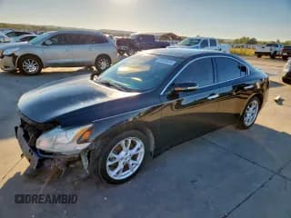 ✅ 2012 Nissan Maxima S • VIN: 1N4AA5AP2CC817165 • Лот: 90588535. Опубликован ранее на Copart с пробегом 146 538 миль. Бесплатный доступ к архиву аукционных продаж из США и подробный отчёт об истории автомобиля на DreamBid. Изображение 1.