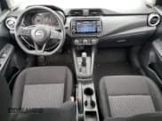 ✅ 2024 Nissan Versa S • VIN: 3N1CN8DV3RL902986 • Lot: 53788045. Wystawiony na Copart z przebiegiem 2 333 mil. Bezpłatny archiwum sprzedaży aukcyjnych z USA i szczegółowy raport historii pojazdu na DreamBid. Zdjęcie 8.