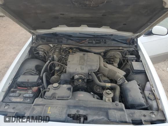 ✅ 2004 Mercury Grand Marquis GS • VIN: 2MEFM74W64X692597 • Lot: 71865955. Wystawiony na Copart z przebiegiem 102 714 mil. Bezpłatny archiwum sprzedaży aukcyjnych z USA i szczegółowy raport historii pojazdu na DreamBid. Zdjęcie 11.