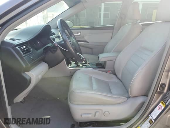 2016 Toyota Camry XLE с VIN 4T4BF1FK3GR578359, выставлен на аукционе Copart как лот 80792925 с пробегом 124 260 миль миль и Чистый • Clean title. История ставок и продаж доступна на DreamBid. Изображение 7.