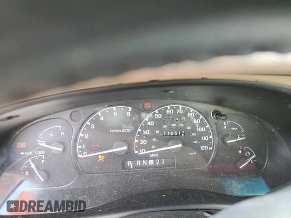 ✅ 2000 Mercury Mountaineer • VIN: 4M2ZU86P5YUJ27288 • Lot: 72371384. Listed on Copart with 116,514 mi. Free auction sales archive from the USA and detailed vehicle history report at DreamBid. Image 9.