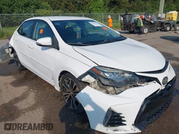 ✅ 2018 Toyota Corolla SE • VIN: 5YFBURHE4JP784756 • Lot: 43242584. Listed on IAAI with 146,571 mi. Free auction sales archive from the USA and detailed vehicle history report at DreamBid. Image 1.