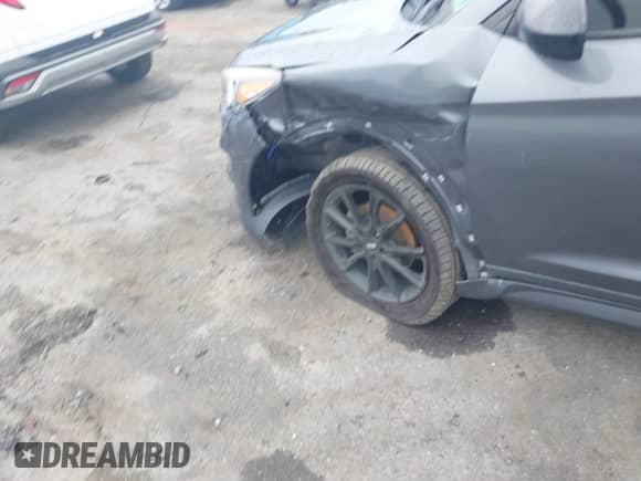 2019 Hyundai Tucson SEL z VIN KM8J33AL3KU965500, wystawiony jako IAAI lot #42611549 z przebiegiem 104 688 mil mil oraz . Historia ofert i sprzedaży dostępna na DreamBid. Obrazek 6.