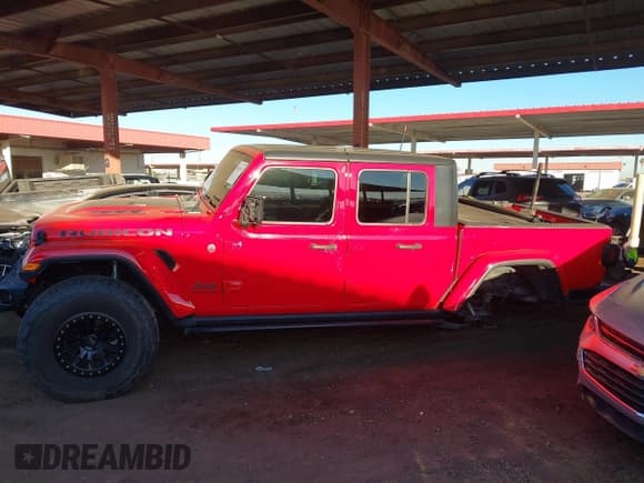 ✅ 2020 Jeep Gladiator Rubicon • VIN: 1C6JJTBG0LL188820 • Lot: 43855675. Wystawiony na IAAI z przebiegiem 40 145 mil. Bezpłatny archiwum sprzedaży aukcyjnych z USA i szczegółowy raport historii pojazdu na DreamBid. Zdjęcie 14.