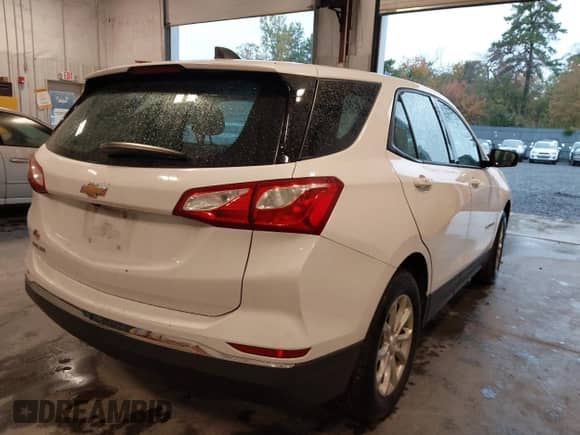 ✅ 2018 Chevrolet Equinox LS • VIN: 3GNAXHEV1JL288366 • Lot: 43399261. Wystawiony na IAAI z przebiegiem 114 640 mil mil. Skorzystaj z bezpłatnego archiwum sprzedaży aukcyjnych z USA i zobacz szczegółowy raport historii pojazdu na DreamBid. Zdjęcie 4.