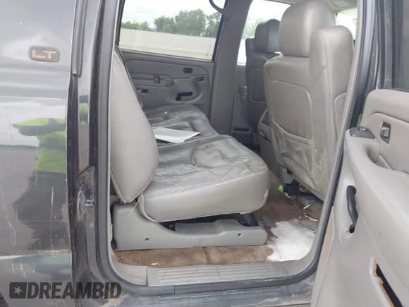 ✅ 2004 Chevrolet Suburban LS • VIN: 3GNEC16Z04G158694 • Лот: 42787780. Опубликован ранее на IAAI с пробегом 344 747 миль. Бесплатный доступ к архиву аукционных продаж из США и подробный отчёт об истории автомобиля на DreamBid. Изображение 8.