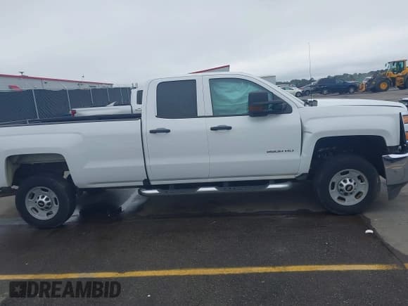 ✅ 2019 Chevrolet Silverado 2500HD Work Truck • VIN: 2GC2CREG3K1153442 • Lot: 42347843. Listed on IAAI with 36,708 mi. Free auction sales archive from the USA and detailed vehicle history report at DreamBid. Image 13.