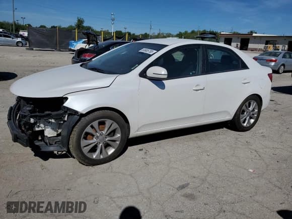 ✅ 2013 Kia Forte EX • VIN: KNAFU4A23D5665129 • Lot: 69985785. Wystawiony na Copart z przebiegiem 103 789 mil. Bezpłatny archiwum sprzedaży aukcyjnych z USA i szczegółowy raport historii pojazdu na DreamBid. Zdjęcie 1.