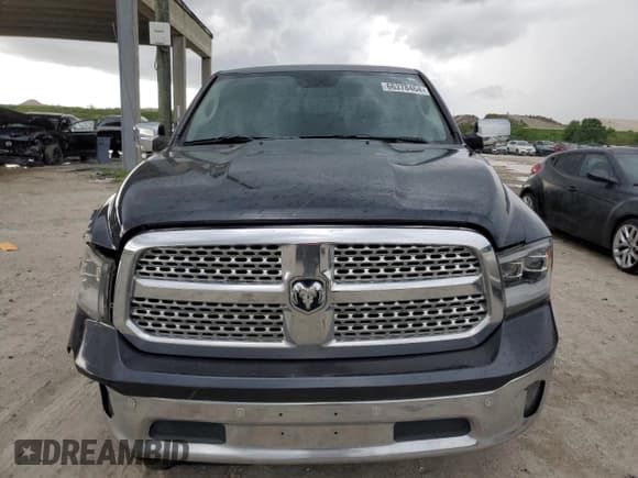 ✅ 2015 Ram 1500 Laramie • VIN: 1C6RR6NM5FS623887 • Lot: 66378464. Wystawiony na Copart z przebiegiem 196 514 mil. Bezpłatny archiwum sprzedaży aukcyjnych z USA i szczegółowy raport historii pojazdu na DreamBid. Zdjęcie 5.