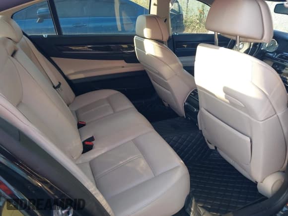 ✅ 2012 BMW 7 Series 750Li xDrive • VIN: WBAKC8C53CC435889 • Lot: 43689503. Listed on IAAI with 73,501 mi. Free auction sales archive from the USA and detailed vehicle history report at DreamBid. Image 8.