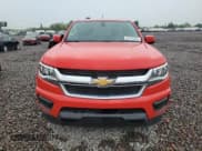 ✅ 2020 Chevrolet Colorado 4WD LT • VIN: 1GCGTCEN2L1171021 • Lot: 81570355. Wystawiony na Copart z przebiegiem 89 717 mil. Bezpłatny archiwum sprzedaży aukcyjnych z USA i szczegółowy raport historii pojazdu na DreamBid. Zdjęcie 5.