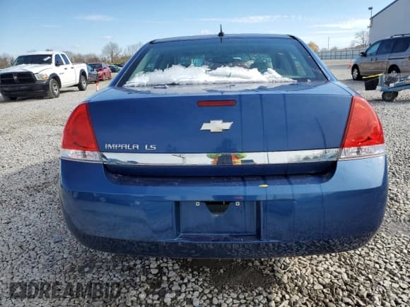 ✅ 2006 Chevrolet Impala LS • VIN: 2G1WB58KX69143469 • Lot: 92108975. Listed on Copart with 174,961 mi. Free auction sales archive from the USA and detailed vehicle history report at DreamBid. Image 6.