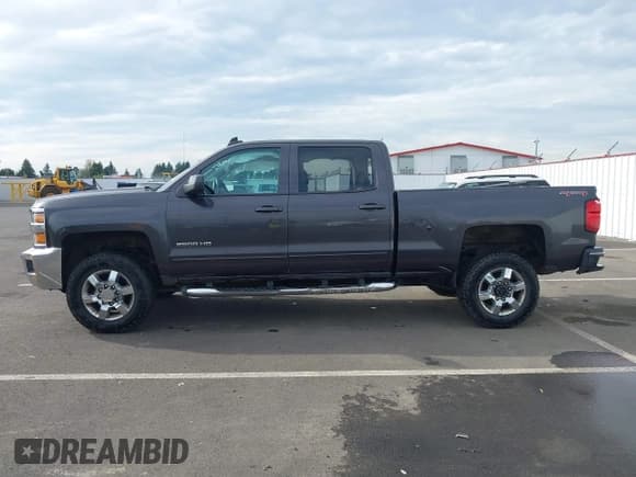 ✅ 2015 Chevrolet Silverado 2500HD LT • VIN: 1GC1KVEG2FF610053 • Lot: 43469299. Listed on IAAI with 173,702 mi. Free auction sales archive from the USA and detailed vehicle history report at DreamBid. Image 14.