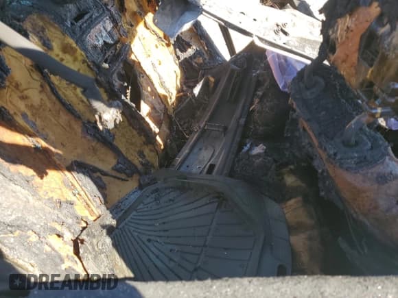 ✅ 2020 Mercedes-Benz E 450 • VIN: WDDZF6JB1LA749127 • Lot: 65128405. Listed on Copart with Not provided. Free auction sales archive from the USA and detailed vehicle history report at DreamBid. Image 10.