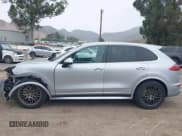 ✅ 2017 Porsche Cayenne S • VIN: WP1AB2A2XHLA51668 • Lot: 42347854. Listed on IAAI with 85,227 mi. Free auction sales archive from the USA and detailed vehicle history report at DreamBid. Image 14.