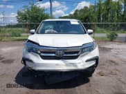 ✅ 2019 Honda Pilot EX-L • VIN: 5FNYF5H42KB026108 • Lot: 42387593. Wystawiony na IAAI z przebiegiem 112 556 mil. Bezpłatny archiwum sprzedaży aukcyjnych z USA i szczegółowy raport historii pojazdu na DreamBid. Zdjęcie 12.