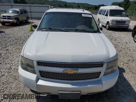 ✅ 2011 Chevrolet Suburban LT • VIN: 1GNSKJE39BR362667 • Lot: 60655574. Wystawiony na Copart z przebiegiem 163 361 mil. Bezpłatny archiwum sprzedaży aukcyjnych z USA i szczegółowy raport historii pojazdu na DreamBid. Zdjęcie 5.