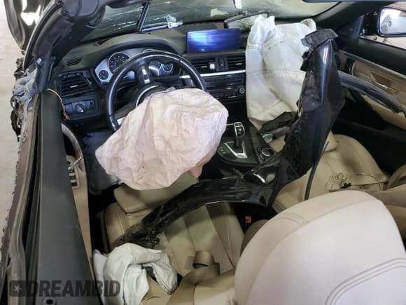 ✅ 2015 BMW 4 Series 435i xDrive • VIN: WBA3T7C5XFPW79308 • Lot: 81638855. Wystawiony na Copart z przebiegiem Nie podano. Bezpłatny archiwum sprzedaży aukcyjnych z USA i szczegółowy raport historii pojazdu na DreamBid. Zdjęcie 8.