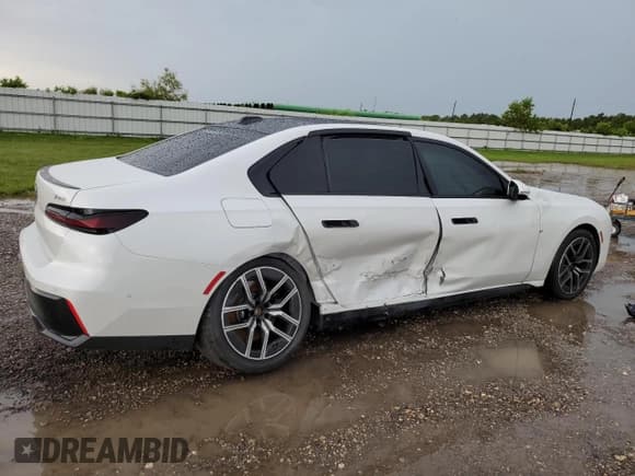 ✅ 2024 BMW 7 Series 740i • VIN: WBA23EH01RCR57859 • Лот: 62336024. Опубликован ранее на Copart с пробегом Не указан. Бесплатный доступ к архиву аукционных продаж из США и подробный отчёт об истории автомобиля на DreamBid. Изображение 3.