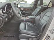 ✅ 2017 Mercedes-Benz GLC 300 • VIN: WDC0G4JB7HF190739 • Lot: 93890705. Wystawiony na Copart z przebiegiem 71 253 mil. Bezpłatny archiwum sprzedaży aukcyjnych z USA i szczegółowy raport historii pojazdu na DreamBid. Zdjęcie 7.