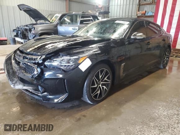 ✅ 2022 Kia Stinger GT-Line • VIN: KNAE35LD4N6115078 • Lot: 80813365. Wystawiony na Copart z przebiegiem 28 374 mil. Bezpłatny archiwum sprzedaży aukcyjnych z USA i szczegółowy raport historii pojazdu na DreamBid. Zdjęcie 1.