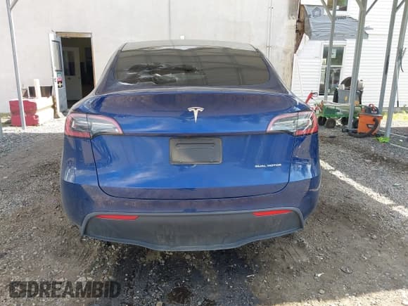 ✅ 2022 Tesla Model Y Long Range • VIN: 7SAYGDEE2NF306932 • Lot: 42167874. Wystawiony na IAAI z przebiegiem 58 478 mil. Bezpłatny archiwum sprzedaży aukcyjnych z USA i szczegółowy raport historii pojazdu na DreamBid. Zdjęcie 16.