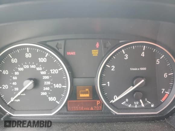 ✅ 2013 BMW 1 Series 128i • VIN: WBAUP7C50DVP25116 • Lot: 64824845. Listed on Copart with 115,514 mi. Free auction sales archive from the USA and detailed vehicle history report at DreamBid. Image 9.