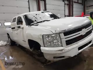 ✅ 2014 Chevrolet Silverado 2500HD LTZ • VIN: 1GC1KYC87EF187580 • Лот: 41524629. Опубликован ранее на IAAI с пробегом Не указан. Бесплатный доступ к архиву аукционных продаж из США и подробный отчёт об истории автомобиля на DreamBid. Изображение 1.