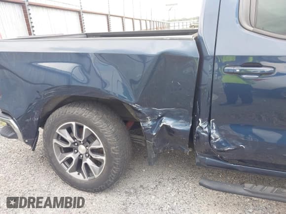 ✅ 2019 Chevrolet Silverado 1500 LT • VIN: 3GCUYDED6KG311850 • Lot: 42671481. Wystawiony na IAAI z przebiegiem 80 758 mil. Bezpłatny archiwum sprzedaży aukcyjnych z USA i szczegółowy raport historii pojazdu na DreamBid. Zdjęcie 6.