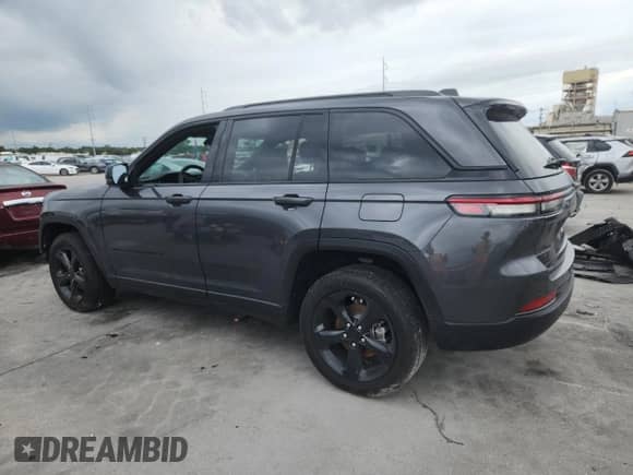 2025 Jeep Grand Cherokee Altitude X with VIN 1C4RJGAG4SC288793, listed as a Copart auction lot 82112585 with 4,303 mi miles and Salvage title. Bid and sale history available at DreamBid. Image 2.
