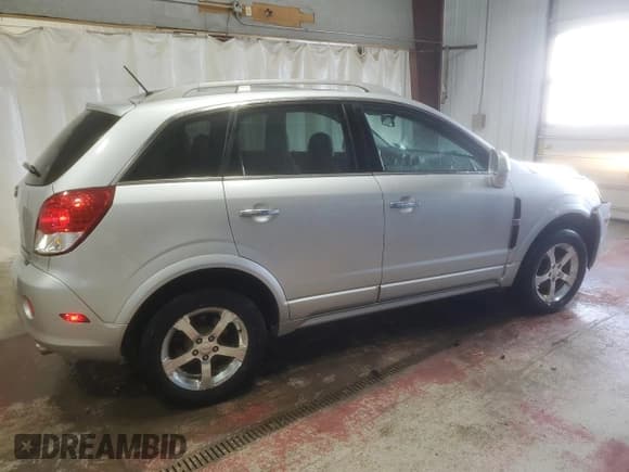 ✅ 2012 Chevrolet Captiva Sport LTZ • VIN: 3GNFL4E52CS634654 • Lot: 50459355. Wystawiony na Copart z przebiegiem 151 059 mil. Bezpłatny archiwum sprzedaży aukcyjnych z USA i szczegółowy raport historii pojazdu na DreamBid. Zdjęcie 3.