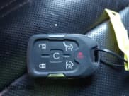 ✅ 2020 GMC Yukon XL Denali • VIN: 1GKS2HKJ9LR162043 • Lot: 41351046. Wystawiony na IAAI z przebiegiem 93 358 mil. Bezpłatny archiwum sprzedaży aukcyjnych z USA i szczegółowy raport historii pojazdu na DreamBid. Zdjęcie 11.