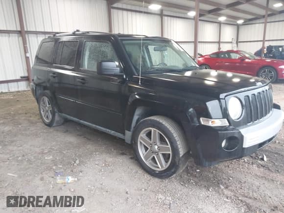 ✅ 2007 Jeep Patriot Limited • VIN: 1J8FT48W37D293017 • Lot: 42210854. Listed on IAAI with 186,159 mi. Free auction sales archive from the USA and detailed vehicle history report at DreamBid. Image 1.