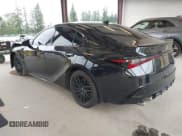 ✅ 2023 Lexus IS 500 F Sport Performance • VIN: JTHAP1D22P5003981 • Lot: 42262101. Wystawiony na IAAI z przebiegiem 13 479 mil. Bezpłatny archiwum sprzedaży aukcyjnych z USA i szczegółowy raport historii pojazdu na DreamBid. Zdjęcie 3.