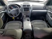 ✅ 2017 Ford Explorer XLT • VIN: 1FM5K8D89HGE00233 • Лот: 95109845. Опубликован ранее на Copart с пробегом 163 029 миль. Бесплатный доступ к архиву аукционных продаж из США и подробный отчёт об истории автомобиля на DreamBid. Изображение 8.