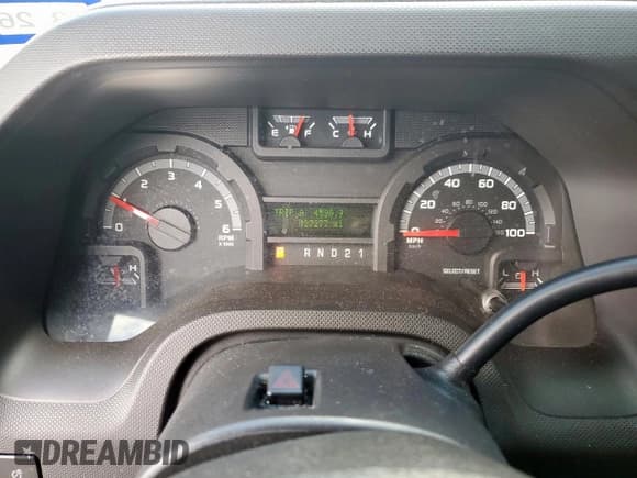 ✅ 2009 Ford Econoline Passenger XL • VIN: 1FBNE31L19DA54208 • Лот: 92701405. Опубликован ранее на Copart с пробегом 127 277 миль. Бесплатный доступ к архиву аукционных продаж из США и подробный отчёт об истории автомобиля на DreamBid. Изображение 9.