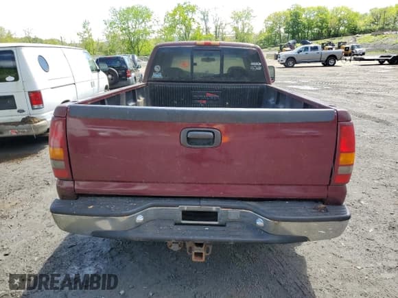 ✅ 2000 GMC Sierra 2500 SLE • VIN: 1GTGK29U6YE175071 • Лот: 56213925. Опубликован ранее на Copart с пробегом 289 202 миль. Бесплатный доступ к архиву аукционных продаж из США и подробный отчёт об истории автомобиля на DreamBid. Изображение 6.