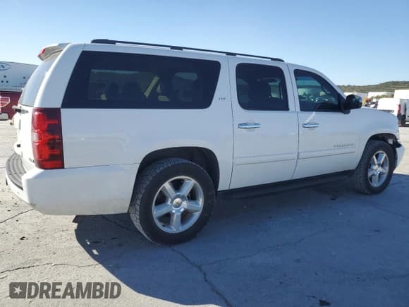 ✅ 2008 Chevrolet Suburban LTZ • VIN: 3GNFK16378G286889 • Lot: 89491935. Wystawiony na Copart z przebiegiem 227 268 mil. Bezpłatny archiwum sprzedaży aukcyjnych z USA i szczegółowy raport historii pojazdu na DreamBid. Zdjęcie 3.
