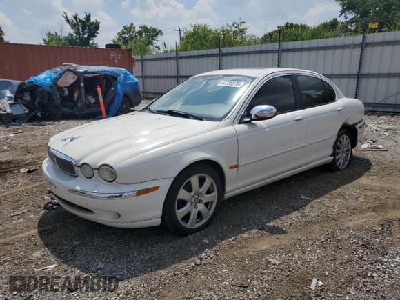 ✅ 2007 Jaguar X-Type • VIN: SAJWA51A07WJ16948 • Lot: 64726675. Listed on Copart with 222,138 mi. Free auction sales archive from the USA and detailed vehicle history report at DreamBid. Image 1.