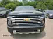 2020 Chevrolet Silverado 2500HD High Country z VIN 1GC4YREY2LF107730, wystawiony jako Copart lot #58566115 z przebiegiem 75 973 mil mil oraz Szkoda całkowita • Salvage title. Historia ofert i sprzedaży dostępna na DreamBid. Obrazek 5.