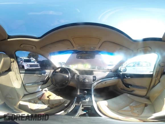 ✅ 2011 Acura TSX • VIN: JH4CU2F68BC013605 • Lot: 42768323. Listed on IAAI with 211,205 mi. Free auction sales archive from the USA and detailed vehicle history report at DreamBid. Image 18.