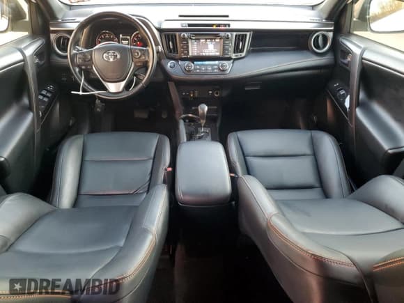 ✅ 2017 Toyota RAV4 SE • VIN: JTMJFREV6HJ173412 • Lot: 93610635. Wystawiony na Copart z przebiegiem 90 395 mil. Bezpłatny archiwum sprzedaży aukcyjnych z USA i szczegółowy raport historii pojazdu na DreamBid. Zdjęcie 8.