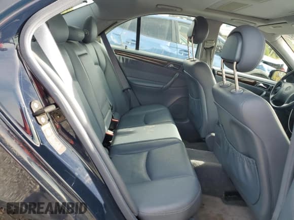 ✅ 2004 Mercedes-Benz C 320 • VIN: WDBRF64J14F458837 • Lot: 86875085. Wystawiony na Copart z przebiegiem 159 819 mil. Bezpłatny archiwum sprzedaży aukcyjnych z USA i szczegółowy raport historii pojazdu na DreamBid. Zdjęcie 10.