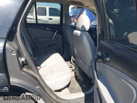 ✅ 2006 Saturn VUE • VIN: 5GZCZ33D76S874716 • Lot: 41987170. Wystawiony na IAAI z przebiegiem 90 227 mil. Bezpłatny archiwum sprzedaży aukcyjnych z USA i szczegółowy raport historii pojazdu na DreamBid. Zdjęcie 8.