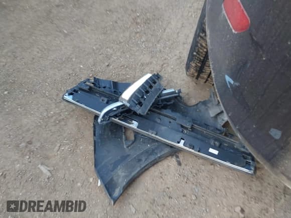 ✅ 2014 Chevrolet Captiva Sport LTZ • VIN: 3GNAL4EK5ES610674 • Lot: 42067076. Wystawiony na IAAI z przebiegiem 107 889 mil. Bezpłatny archiwum sprzedaży aukcyjnych z USA i szczegółowy raport historii pojazdu na DreamBid. Zdjęcie 12.