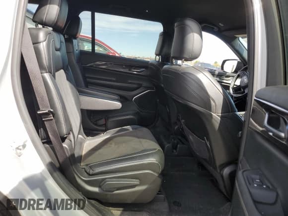 ✅ 2021 Jeep Grand Cherokee Altitude • VIN: 1C4RJKAG7M8187627 • Lot: 81481615. Wystawiony na Copart z przebiegiem 42 137 mil. Bezpłatny archiwum sprzedaży aukcyjnych z USA i szczegółowy raport historii pojazdu na DreamBid. Zdjęcie 11.