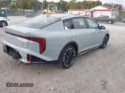 ✅ 2025 Kia K4 GT-Line • VIN: 3KPFW4DE8SE069826 • Lot: 43201825. Listed on IAAI with 6,632 mi. Free auction sales archive from the USA and detailed vehicle history report at DreamBid. Image 4.