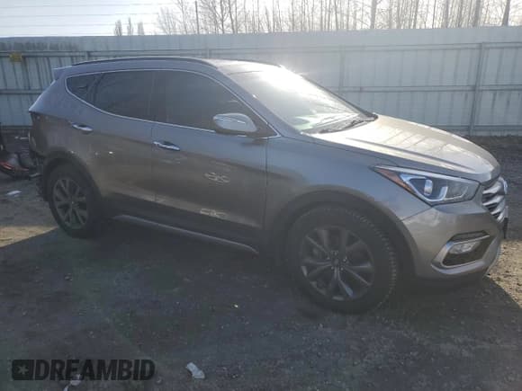 ✅ 2018 Hyundai Santa Fe Ultimate • VIN: 5XYZWDLA2JG515367 • Лот: 45814314. Опубликован ранее на Copart с пробегом 61 438 миль. Бесплатный доступ к архиву аукционных продаж из США и подробный отчёт об истории автомобиля на DreamBid. Изображение 4.